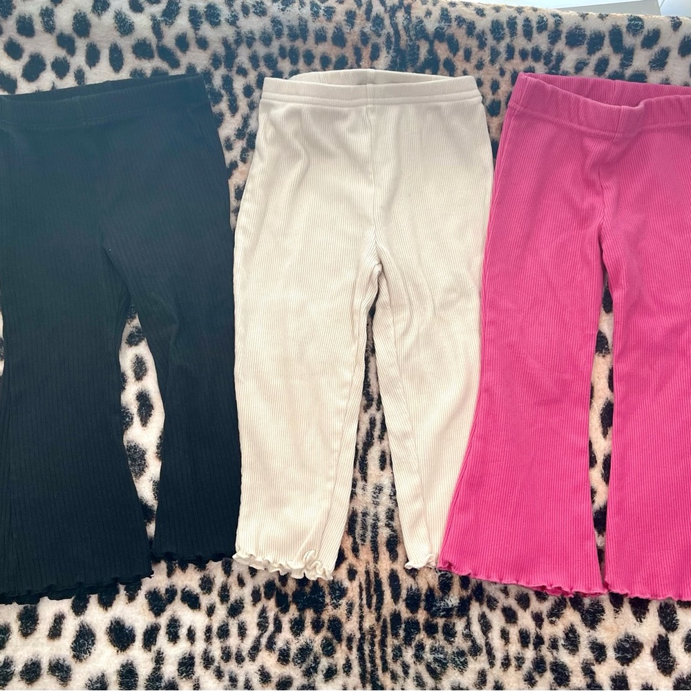 Toddler Pants & Shorts Bundle size 18 months 🤍🩷🖤
